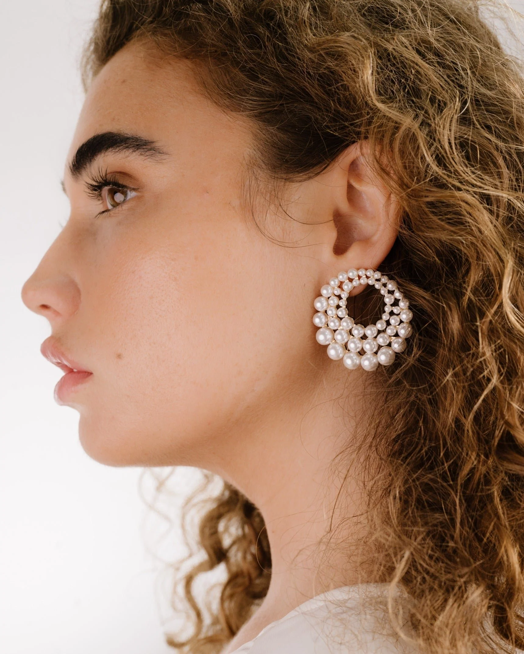 Blushing Pearl Earrings - Image 7