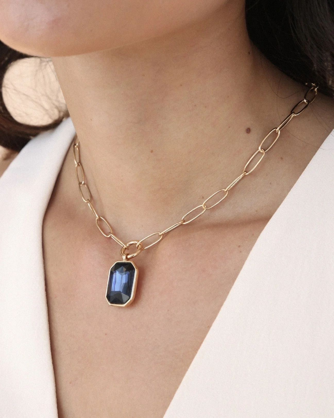 Deco Pendant Necklace - Image 8