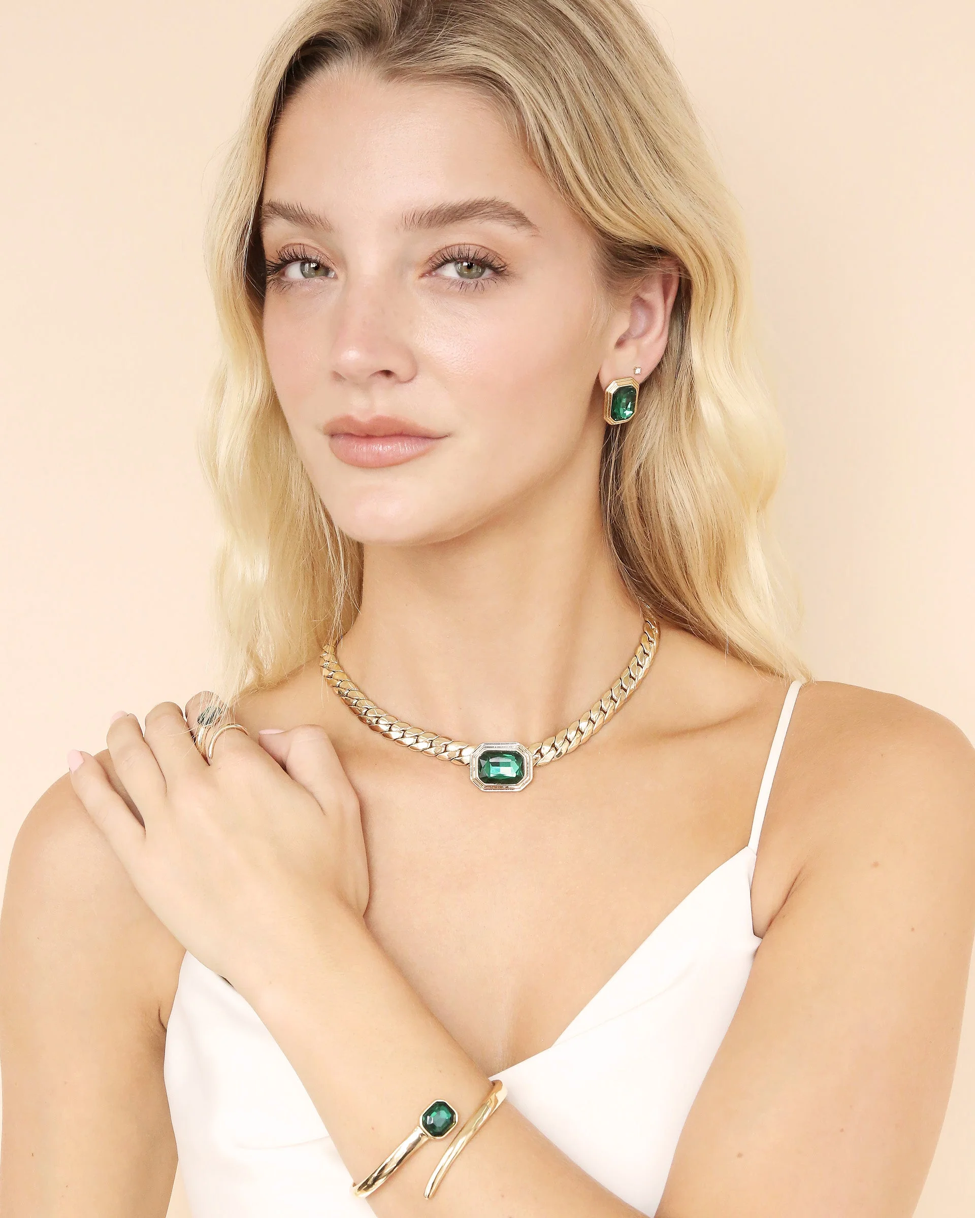 Emerald Deco Earrings - Image 6