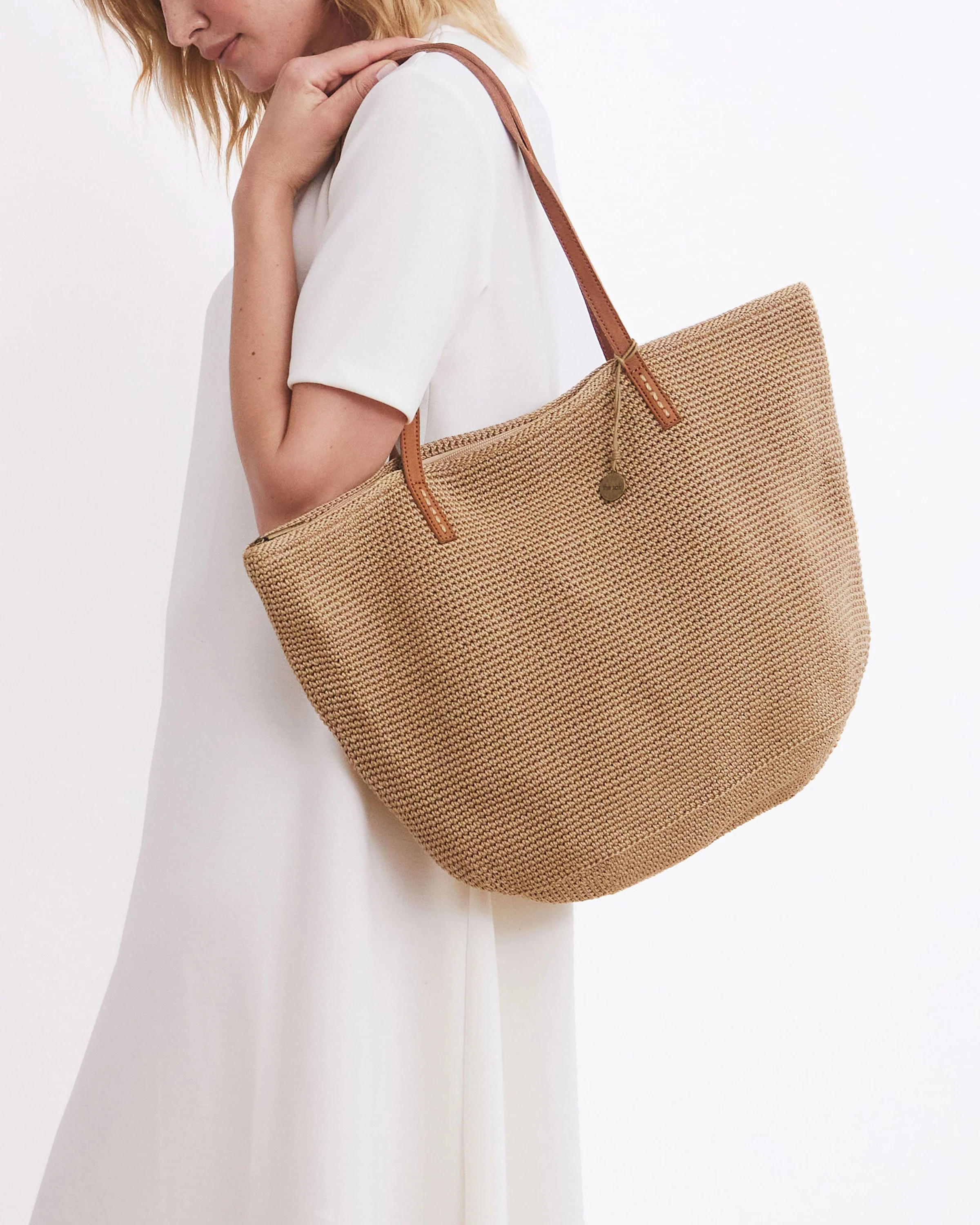 Faye Large Tote - Hand Crochet - Natural Medallion - Image 6