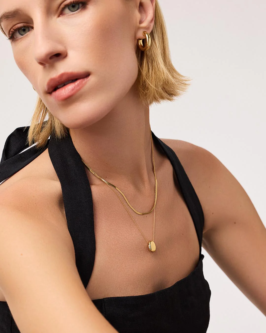 Gold Pendant Necklace - Pebble Mini - Image 2