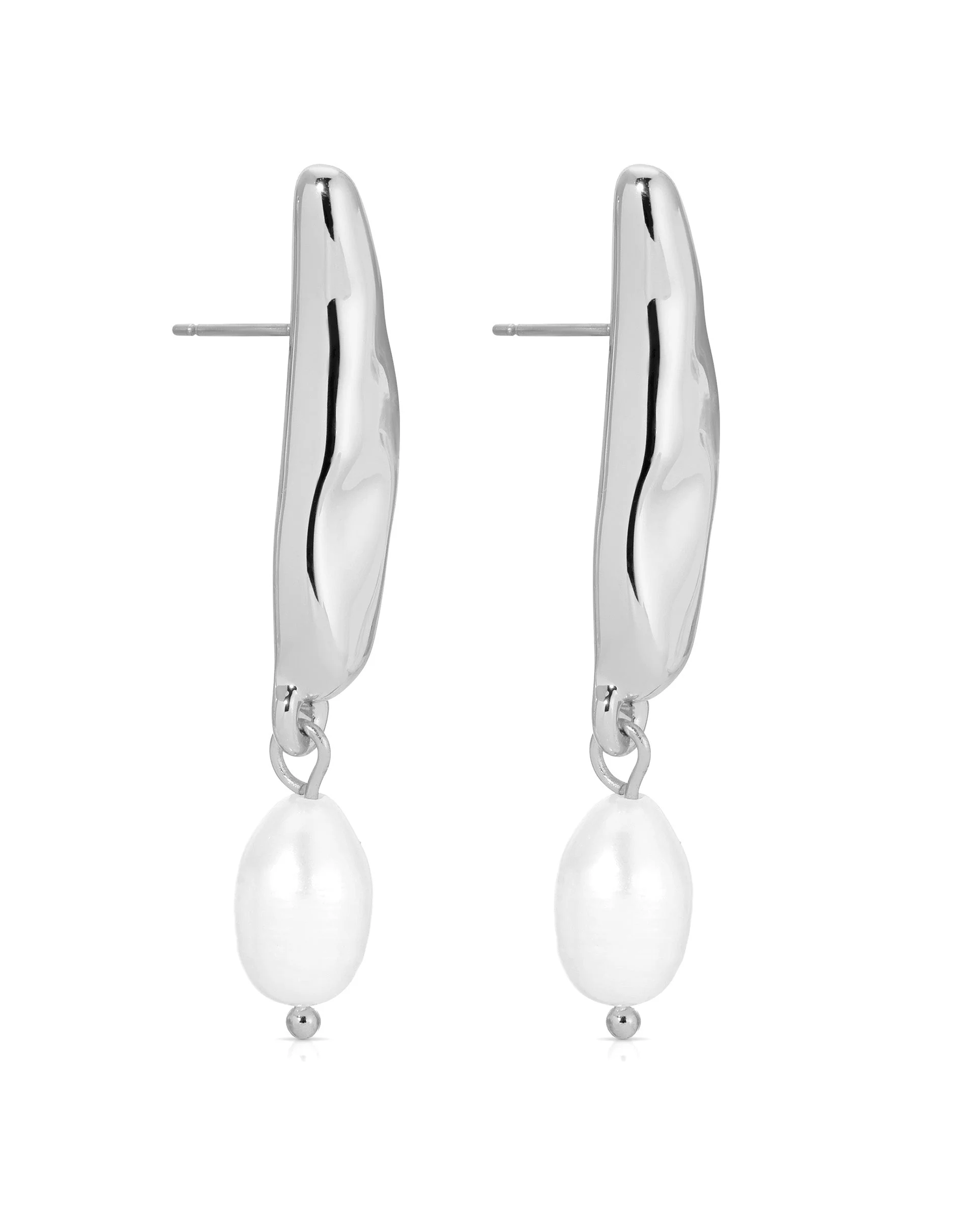 Liquid Luxe Pearl Earrings - Image 5