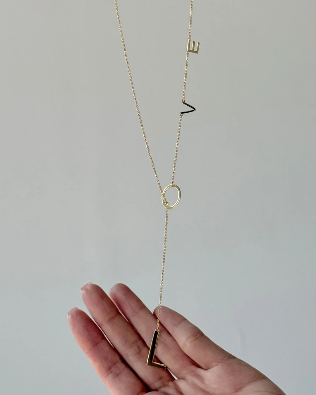 LOVE LARIAT NECKLACE GOLD - Image 5