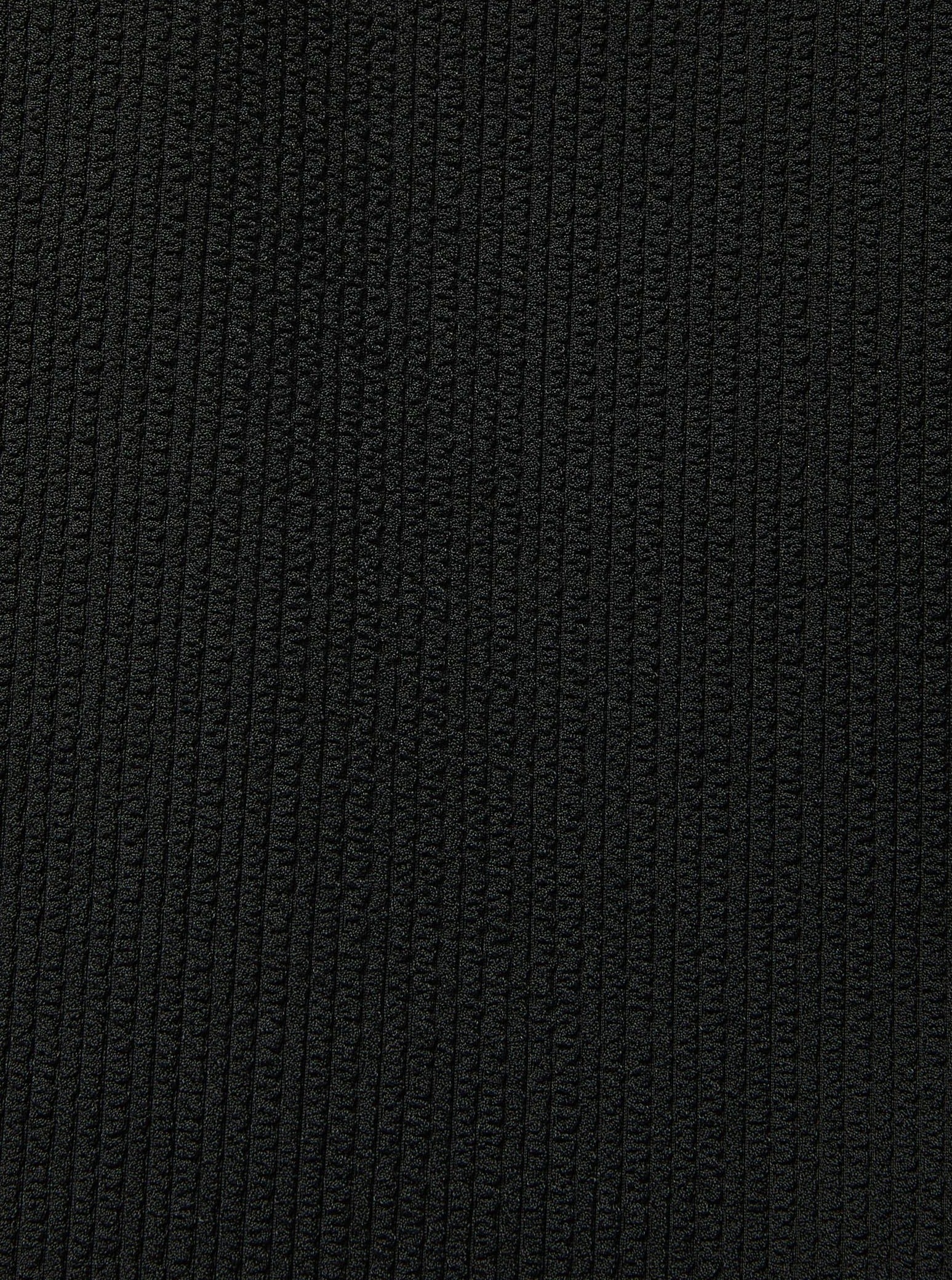 Taylor One Piece Black Texture - Image 15